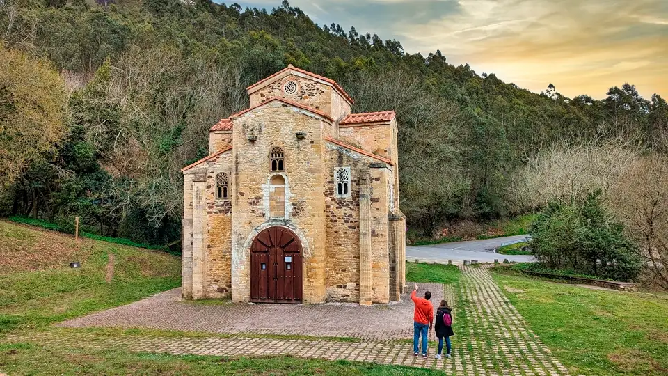 San Miguel de Lillo. Oviedo