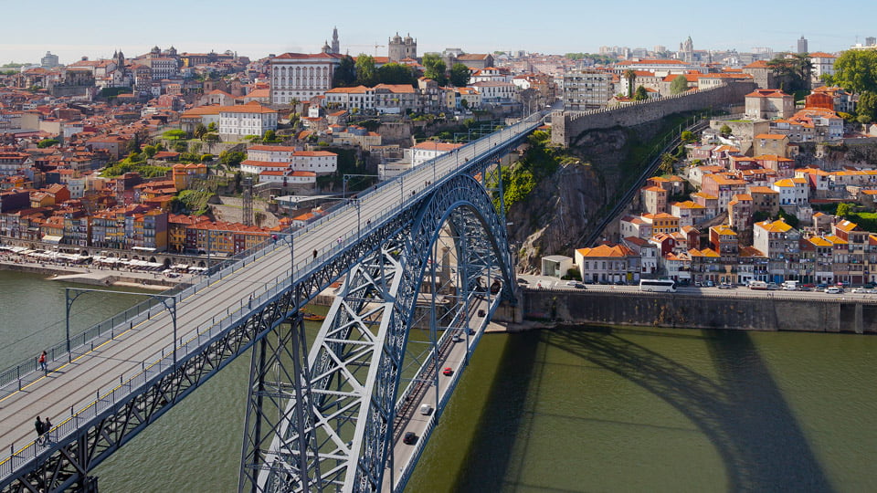 Dom Luis I bridge. Porto, Portugal