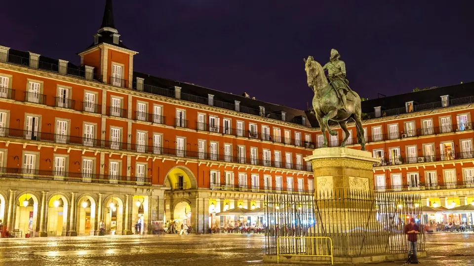 Plaza Mayor: the Heartbeat of Madrid