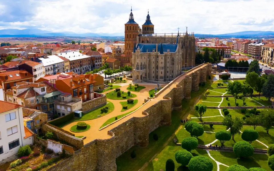 The Episcopal Palace. Antoni Gaudí. Astorga