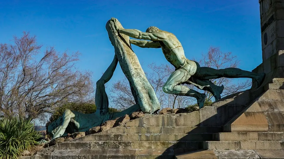 Monument to Evaristo de Churruca