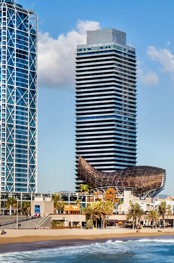 "Peix" sculpture by Frank Gehry
