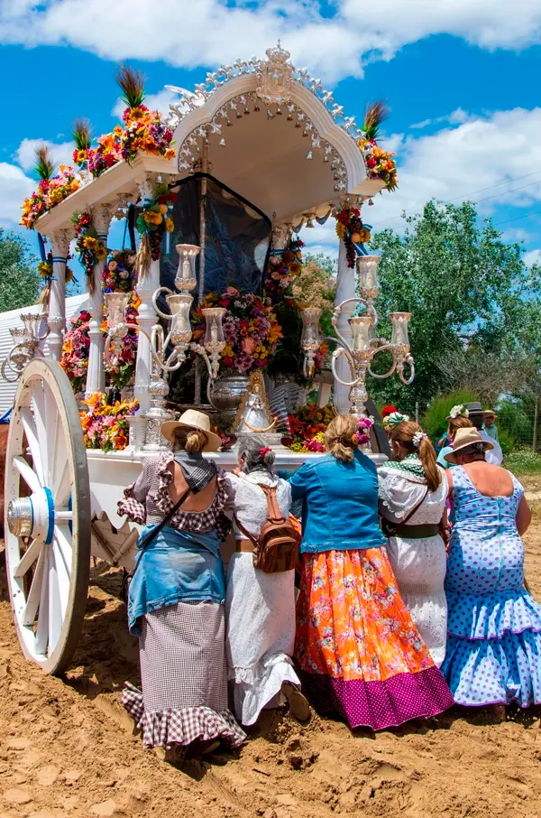 Pilgrims on the way to El Rocío