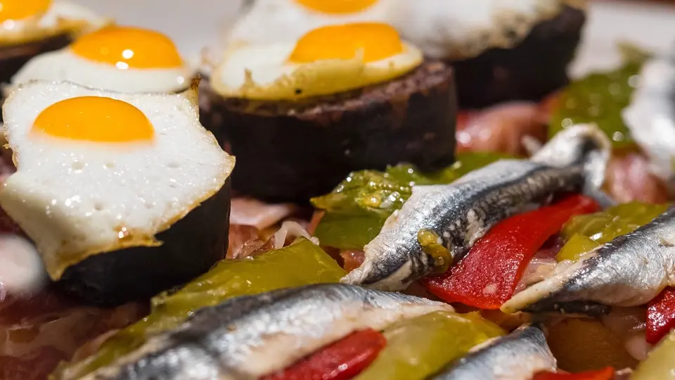 Basque food: pintxos in San Sebastián