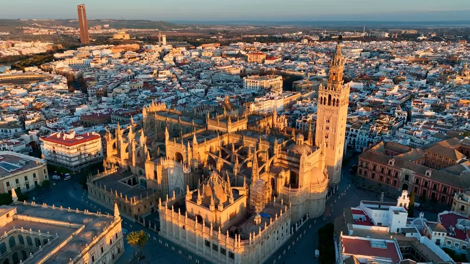 Cathedral and Giralda. Sevilla