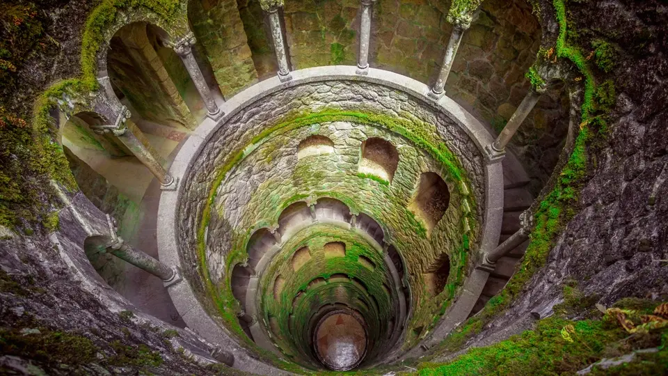 Initiation well. Sintra