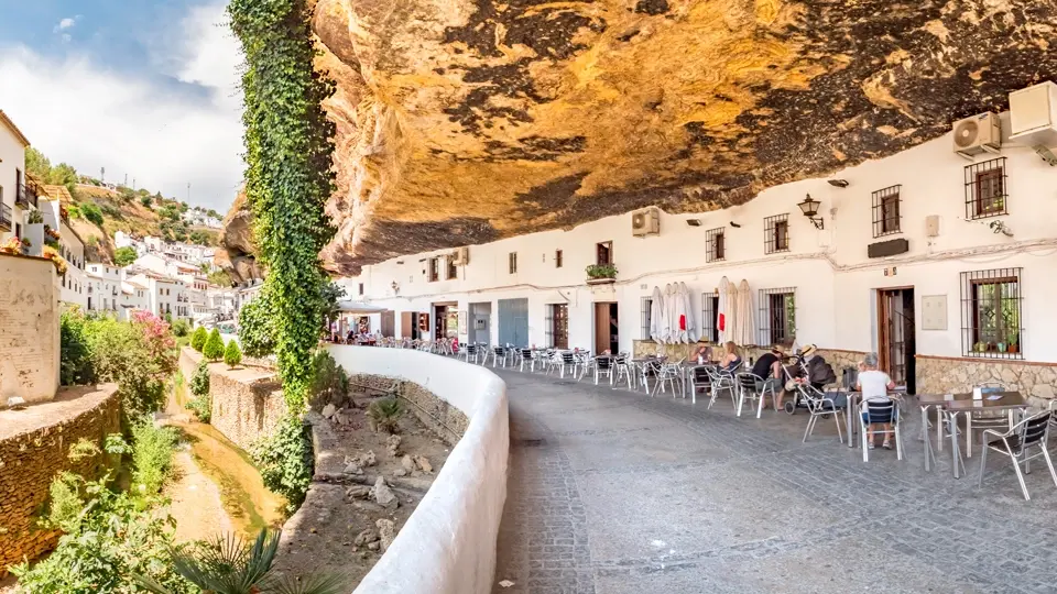 Setenil de las Bodegas