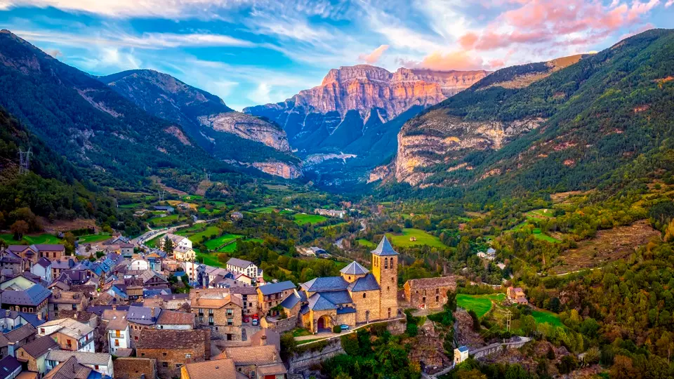 Ordesa and monte perdido. Pyrenees