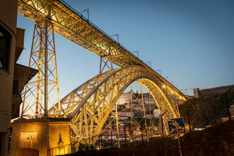 Dom Luis I bridge. Porto, Portugal