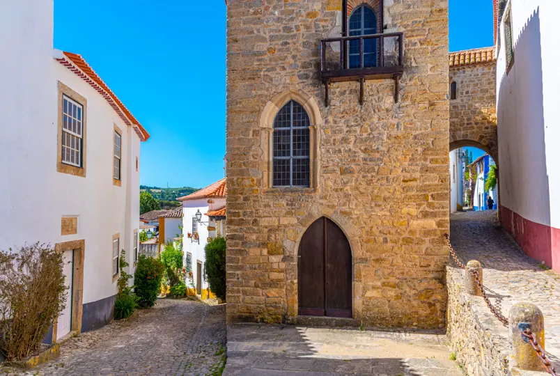 Narrow street inside Óbidos castle Narrow street inside Óbidos castle