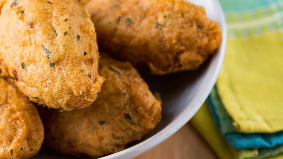 Bolinhos de Bacalhau Bolinhos de Bacalhau